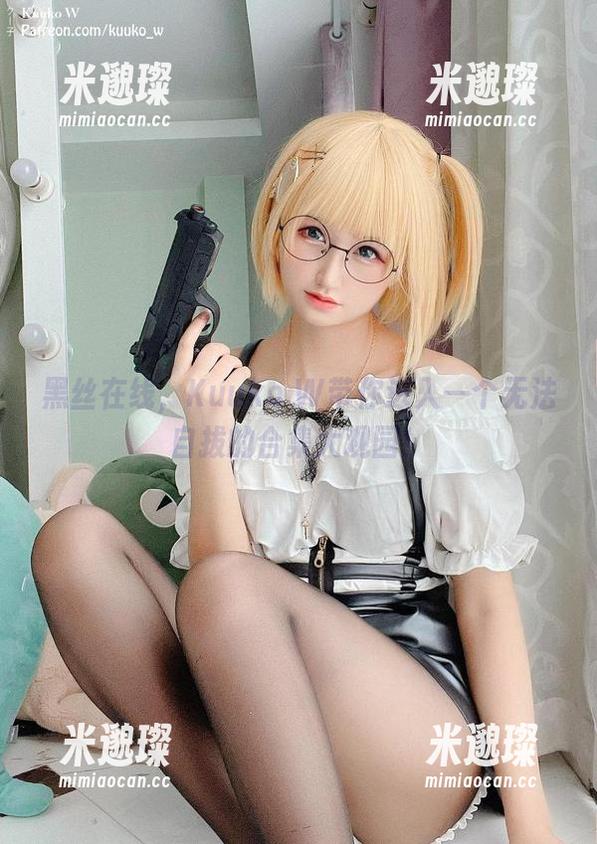 黑丝在线，Kuuko W带你进入一个无法自拔的合集大观园！